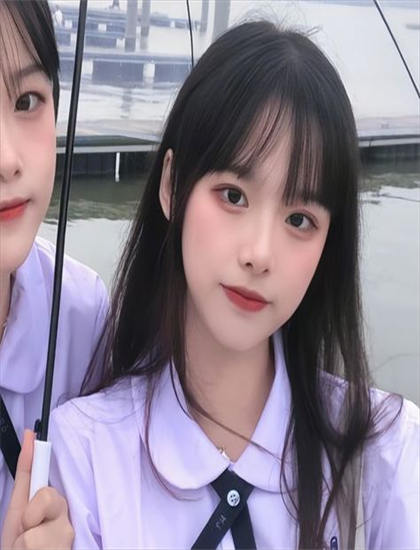 《家谱》媒体评价现象级的：主流媒体观点与专业影评解读